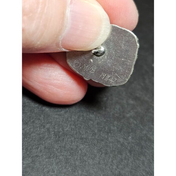 MVB pewter basket earrings - Picture 6 of 7